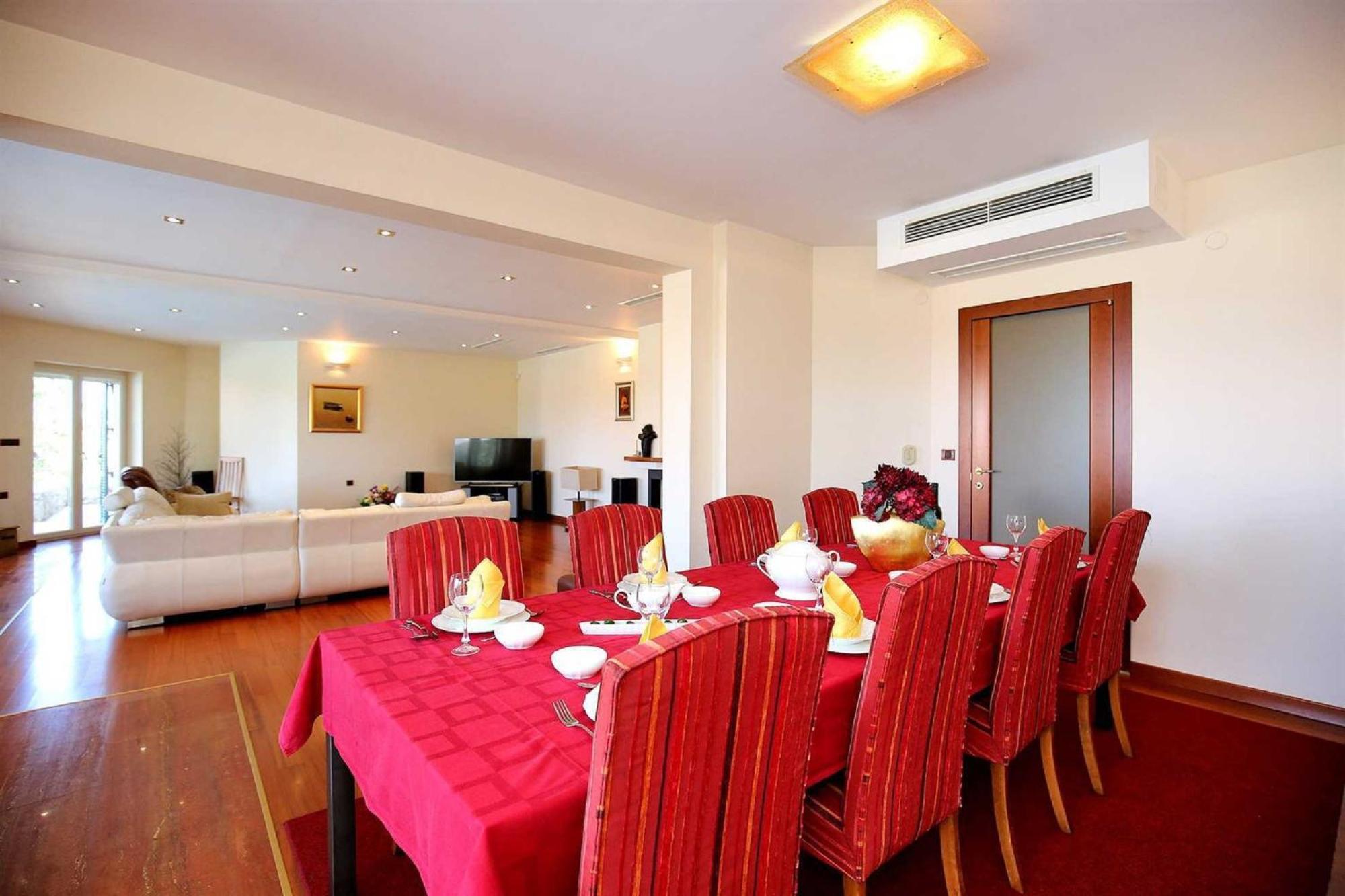 5* Seaview Clara For 12+ Guests, Villa